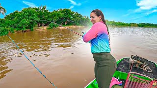 Pescaria no Rio Araguaia com minha Amiga Fran [upl. by Acinoev]