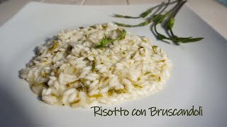 Risotto Primaverile con Bruscandoli Ricetta facile [upl. by Stacy61]