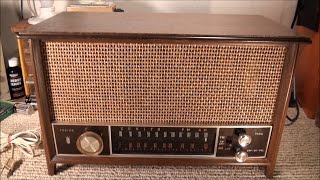 1963 Zenith K731 AMFM Radio [upl. by Noseaj]