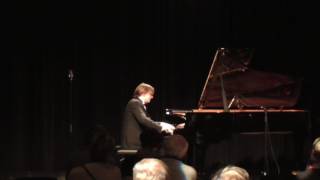 Chopin  Nocturne op 9 no 2 Grzegorz Niemczuk live [upl. by Vergos]