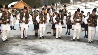 Ansamblul Folcloric Arcanul din Fundu Moldovei suita de dansuri traditionale [upl. by Aia]