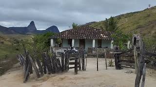 fazenda com um casarão antigo [upl. by Cohl306]