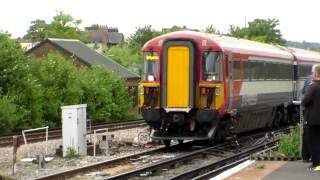 Class 442 442404 at East Croydon [upl. by Eseerehs]