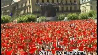 Txupinazo en la Plaza del Castillo San Fermin 2011wmv [upl. by Adlanor790]