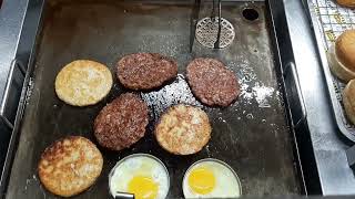 pembuatan burger ayam daging spesial ala bang brewok [upl. by Yessac]