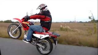 Honda XR 125 wheelie by Cufi [upl. by Hbaruas]