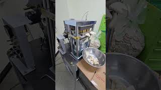 Triangle popped chips and cakes making machine SYP5310T from Shinyoung Mechanics [upl. by Aissela]