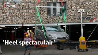 Autos worden uit parkeergarage St Antoniusziekenhuis getakeld  RTV Utrecht [upl. by Nrublim]