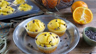 MUFFIN VEGANI con GOCCE DI CIOCCOLATO e ARANCIA [upl. by Cousin402]