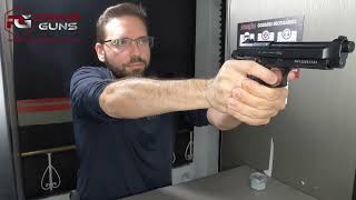 Pistola Airgun Taurus PT92 KWC Co2 45mm Blowback Semi e Full Automático Metal [upl. by Schwartz522]