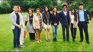 ShahrukhGauri Khans Latest Picture With Navya Naveli Suhana Khan amp Shweta Bachchan [upl. by Constanta727]