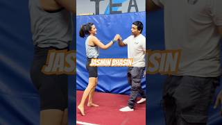 Jasmin bhasin is working on her handstand skills jasminbhasin flyzonefitness handstandworkout [upl. by Giff844]