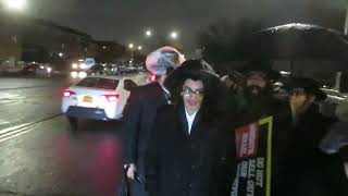 Orthodox Jews protest Agudas Yisroel Yeshiva Summit Terrace on the park Jan 12th 23 Queens NY [upl. by Arahsal229]