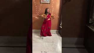 Rifle ke nok par funny viralvideo bhojpuri trendingshorts comedydance ytshorts mahasweta [upl. by Ennasor]