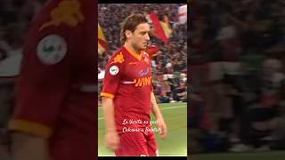 1pt francescototti ed il calcione a mariobalotelli claudioranieri allenatore asroma fcinter [upl. by Ynogoham]