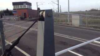 Claypole level crossing lincs Friday 311014 [upl. by Glass]