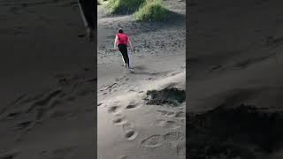 Pablichou explore les dunes islandaises [upl. by Netsyrk]