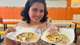 Pupusas de Olocuilta pasamos a disfrutar Pupuseria El Atardecer [upl. by Nnarefinnej]