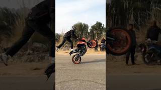 Duke 200 on road veli 😱duke duke200 ridere motovlog Asrider200ytshorts 🚀🚀 [upl. by Eilyab]