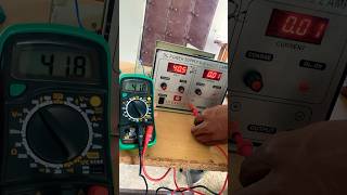 Digital Multimeter Working electrical itielectrician automobile experiment digitalmultimeter [upl. by Tasha]