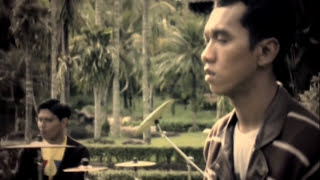 Asbak Band  Ternyata Salah Mengenalmu Official Music Video [upl. by Odiug317]