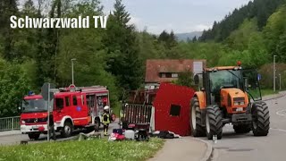 🚨🚒 Schwerer Unfall von MaiwagenAnhänger in Kandern  Zirka 30 Verletzte 01052024 [upl. by Nabru]