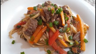 WOK DE CARNE Y VERDURAS SALTEADAS  Receta FÁCIL y RÁPIDA  ¡Con FIDEOS [upl. by Valdes974]