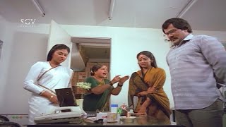 Pandaribai Denied To Give Money To Her Own Daughter In Trouble  Samsara Nouke Kannada Movie Scene [upl. by Enra130]