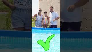 Galleggia o affonda in piscina🤣🤣challenge shortsvideo funny family comedy perte comedy memes [upl. by Aninat678]