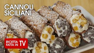 CANNOLI SICILIANI di Benedetta Rossi  Ricetta TV Fatto in Casa per Voi [upl. by Surbeck]