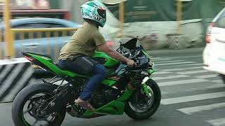 Motorbike  Kawasaki Ninja zx25r amp zx6r Acceleration amp Exhaust Sounds [upl. by Rogerson]