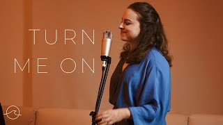 Turn Me On  Norah Jones Cover por Nila Ensaios Acústicos [upl. by Sholley]