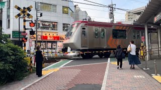 Railroad Crossing Togoshi Koen JP  Tōkyū Ōimachi Line 3  Tokyo 踏切 戸越公園東急大井町線3 [upl. by Skell940]