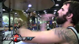 MYSTERY MAN PERFORMS THE CRAZIEST SPEED BAG ROUTINE EVER AMAZING [upl. by Rolph]