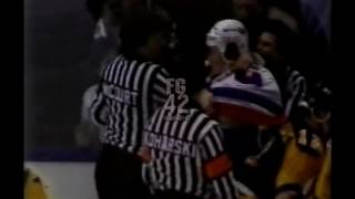 Gary Risslingpit vs Gord Dineennyi 291985 [upl. by Markos]