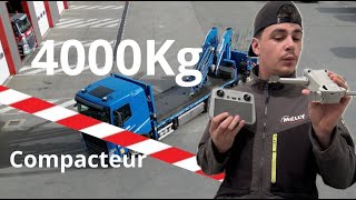 DECHARGEMENT DUN COMPACTEUR DE 4 TONNES [upl. by Wiatt]