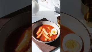 Tteokbokki tarifi yorumda 🤌shortvideos shorts youtubeshorts youtube food asmr tteokbokki [upl. by Alegre894]