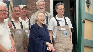 Prinses Beatrix opent op de Nationale Molendagen 2023 in molen De Roos in Delft [upl. by Aniarrol]