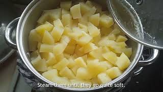 An amazing moist mash potato recipe The base for which you can add anything from cheese to a sauce [upl. by Lorianna]