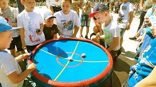 Beyblade TOURNAMENT in the Big BeyStadium Бейблэйд турнир на огромной арене [upl. by Leumas]