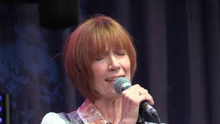 Amoureuse  Kiki Dee  Fairports Cropredy Convention 2023 [upl. by Doownelg117]