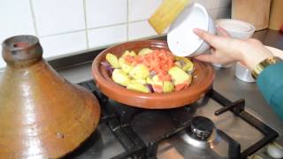 Recept Tajine vegetarisch  Koken met Mo Academy [upl. by Fillender]