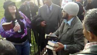 Freedom of Speech Radical Christian vs Muslims in Londons Hyde Park speakers corner [upl. by Yeroc]