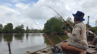 MANCING IKAN BESAR DI RUMPON KAYU KERING INI TARIKAN NYA SUSAH DILUPAKAN [upl. by Atiekahs522]