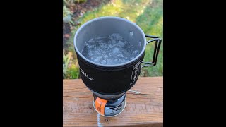 Jetboil MiniMo Test Boil Water in 60 Seconds [upl. by Allesig]