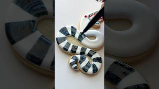 Beetlejuice cookie🐍 recipes and supplies linked in my bio cookiedecorating oddlsatisfying asmr [upl. by Dickens460]