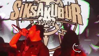 SIKSA KUBUR  Darah Terpilih amp Anak Lelaki dan Serigala Live at Madness Show 2022  Bandung [upl. by Apilef996]