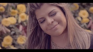 Rosa Amarela Clipe Oficial  PAULA MATTOS [upl. by Airetnahs870]