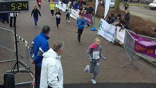 Voorschotenloop 2015  GeZZinsloop 1012 jr [upl. by Ing]