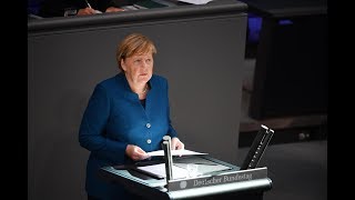 Angela Merkel Seitenhieb auf AfD bringt den Bundestag zum Lachen [upl. by Fedora]